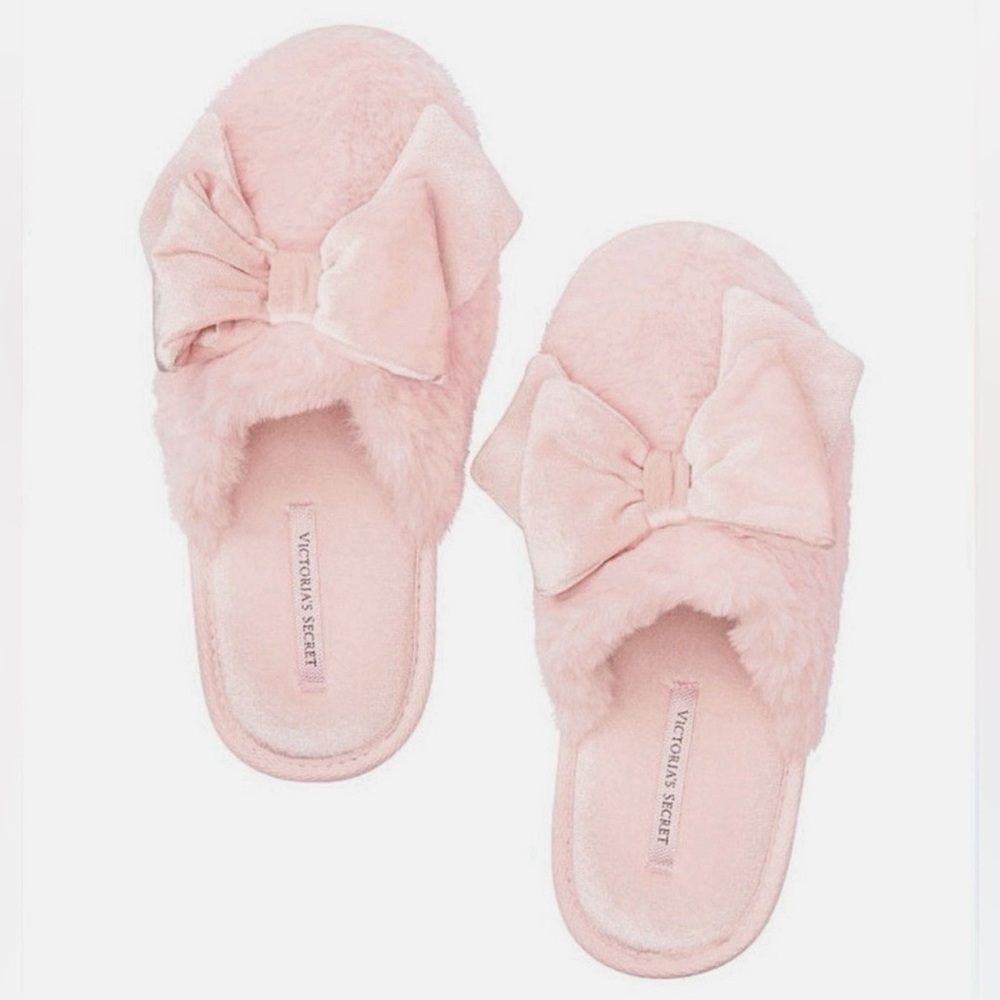 VS Pink Fuzzy Bow Slippers by Victoria’s Secret New NWT